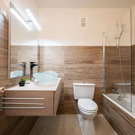 Charming In The Heart Of The Center Ac Apartment Menton