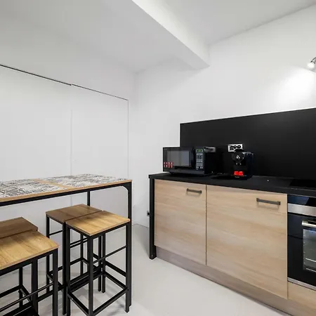 Charming In The Heart Of The Center Ac Menton
